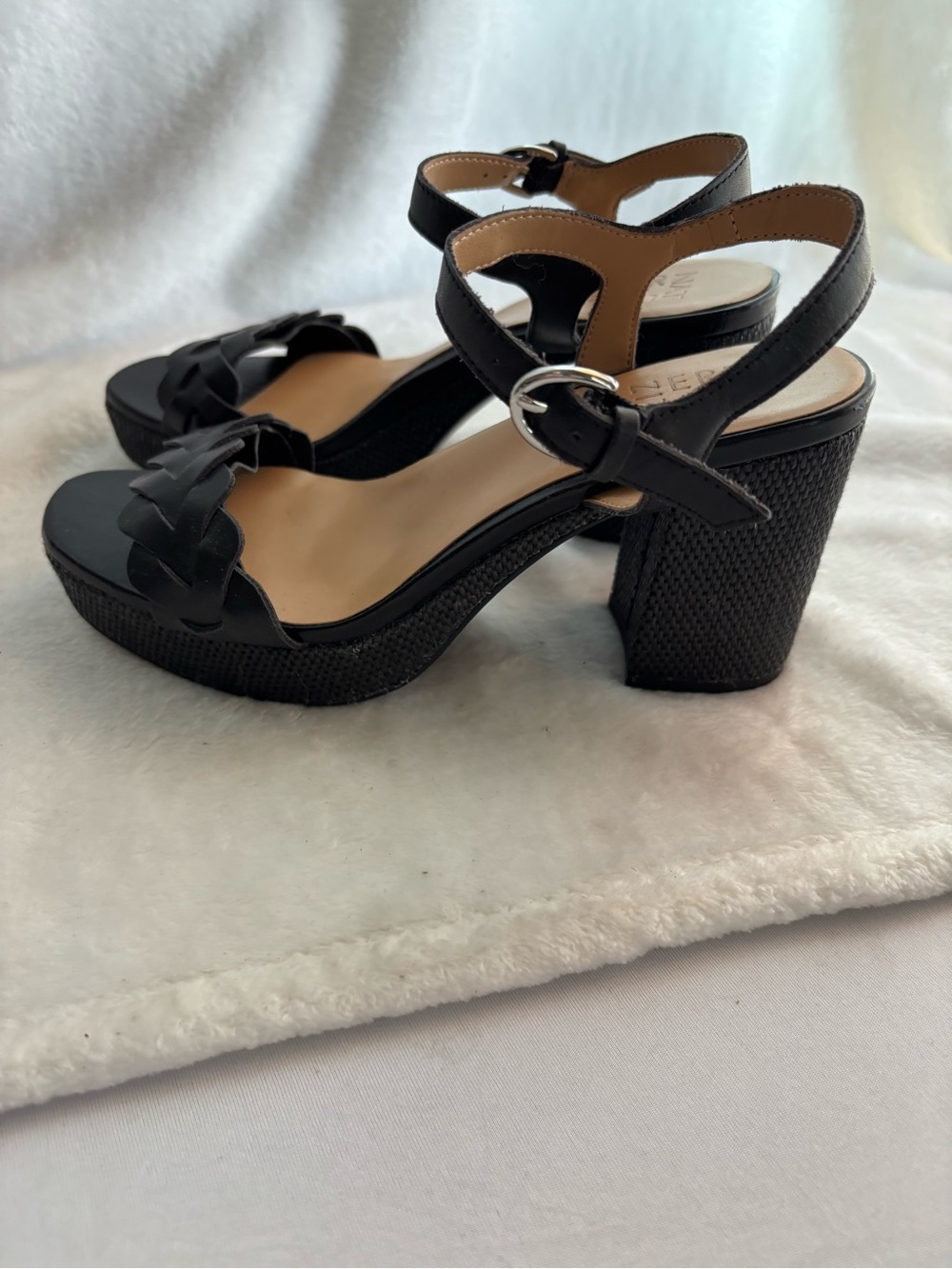 Naturalizer Women's Pandora Platform Dress Sandals Black Leather Size 6.5M